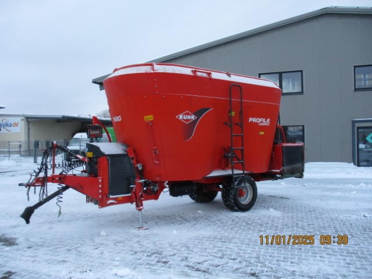 Kuhn Profile 1680 Compact - Krmný míchací vůz: obrázek 1 Kuhn Profile 1680 Compact - Krmný míchací vůz: obrázek 1