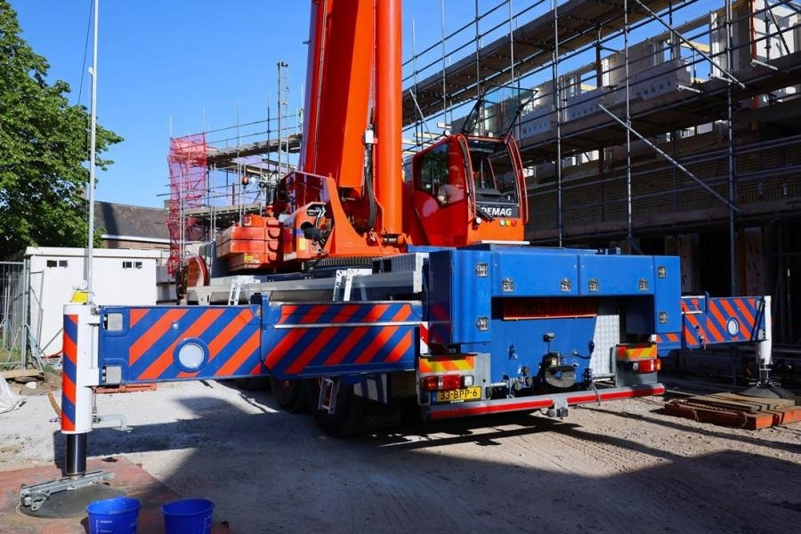 Demag AC220-5 Dutch Registration, 10x6x10, 220t Ca - Univerzální autojeřáb: obrázek 2 Demag AC220-5 Dutch Registration, 10x6x10, 220t Ca - Univerzální autojeřáb: obrázek 2