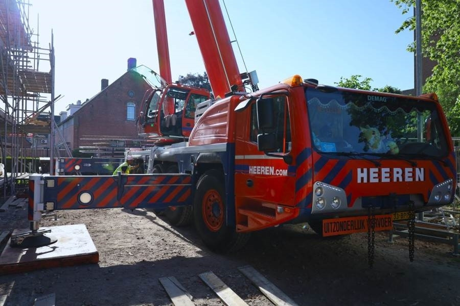 Demag AC220-5 Dutch Registration, 10x6x10, 220t Capacity - Univerzální autojeřáb: obrázek 1 Demag AC220-5 Dutch Registration, 10x6x10, 220t Capacity - Univerzální autojeřáb: obrázek 1