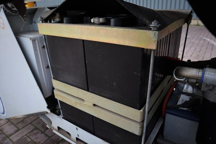 Falcon FS330Z As-Is, Bi-Energy, Diesel - Battery, 33m Wor - Kloubová plošina: obrázek 4 Falcon FS330Z As-Is, Bi-Energy, Diesel - Battery, 33m Wor - Kloubová plošina: obrázek 4