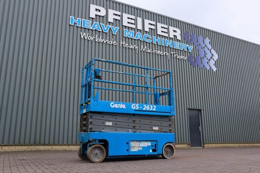 Genie GS2632 Electric, Working Height 10m, 227kg Capacit - Nůžková plošina: obrázek 1 Genie GS2632 Electric, Working Height 10m, 227kg Capacit - Nůžková plošina: obrázek 1