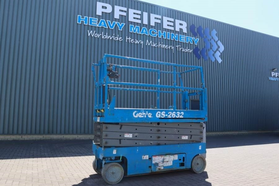 Genie GS2632 Electric, Working Height 10m, 227kg Capacit - Nůžková plošina: obrázek 1 Genie GS2632 Electric, Working Height 10m, 227kg Capacit - Nůžková plošina: obrázek 1