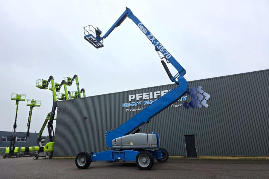 Genie ZX135/70 Diesel, 4x4x4 Drive, 43m Lifting Height, - Kloubová plošina: obrázek 2 Genie ZX135/70 Diesel, 4x4x4 Drive, 43m Lifting Height, - Kloubová plošina: obrázek 2