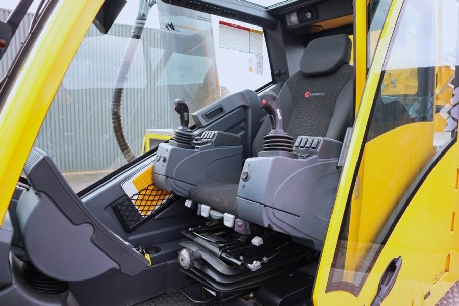 Grove GMK5250XL-1 Available Immediately, Dutch Registrat  - Univerzální autojeřáb: obrázek 5 Grove GMK5250XL-1 Available Immediately, Dutch Registrat  - Univerzální autojeřáb: obrázek 5