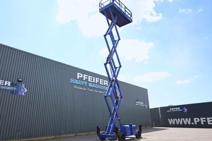 Haulotte H15SX Diesel, 4x4 Drive 15 Working Height, 500kg C - Nůžková plošina: obrázek 3 Haulotte H15SX Diesel, 4x4 Drive 15 Working Height, 500kg C - Nůžková plošina: obrázek 3