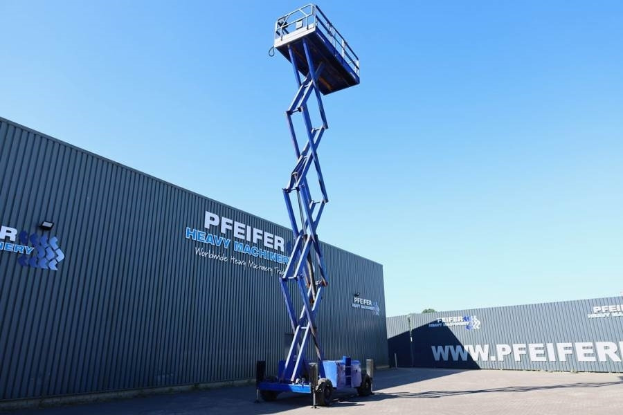 Haulotte H15SX Diesel, 4x4 Drive 15 Working Height, 500kg C - Nůžková plošina: obrázek 3 Haulotte H15SX Diesel, 4x4 Drive 15 Working Height, 500kg C - Nůžková plošina: obrázek 3