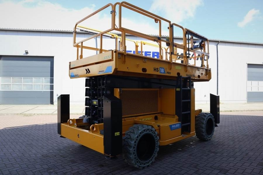 Haulotte HS18EPRO Full Electric 4x4 Drive, Versatile Use: O - Nůžková plošina: obrázek 3 Haulotte HS18EPRO Full Electric 4x4 Drive, Versatile Use: O - Nůžková plošina: obrázek 3