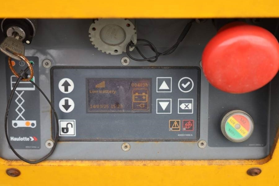 Haulotte Optimum 8AC Electric, 7.77m Working Height, 230kg - Nůžková plošina: obrázek 4 Haulotte Optimum 8AC Electric, 7.77m Working Height, 230kg - Nůžková plošina: obrázek 4