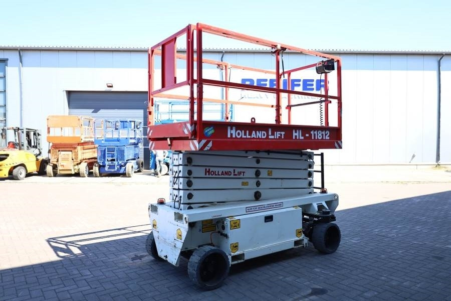 Holland Lift Ecostar HL-11812 Electric, 14m Working Height, 300 - Nůžková plošina: obrázek 2 Holland Lift Ecostar HL-11812 Electric, 14m Working Height, 300 - Nůžková plošina: obrázek 2