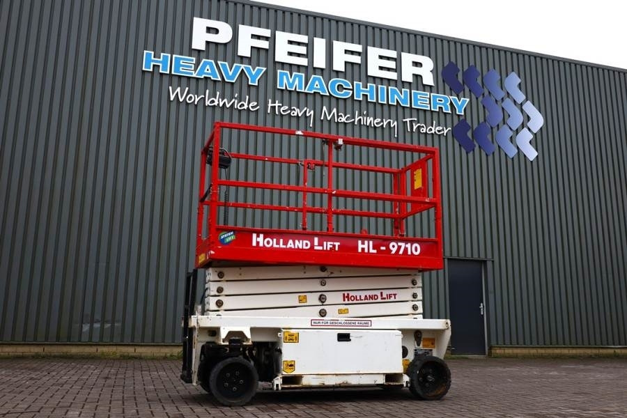 Holland Lift Ecostar HL-9710 Electric, 12m Working Height, 325k - Nůžková plošina: obrázek 1 Holland Lift Ecostar HL-9710 Electric, 12m Working Height, 325k - Nůžková plošina: obrázek 1
