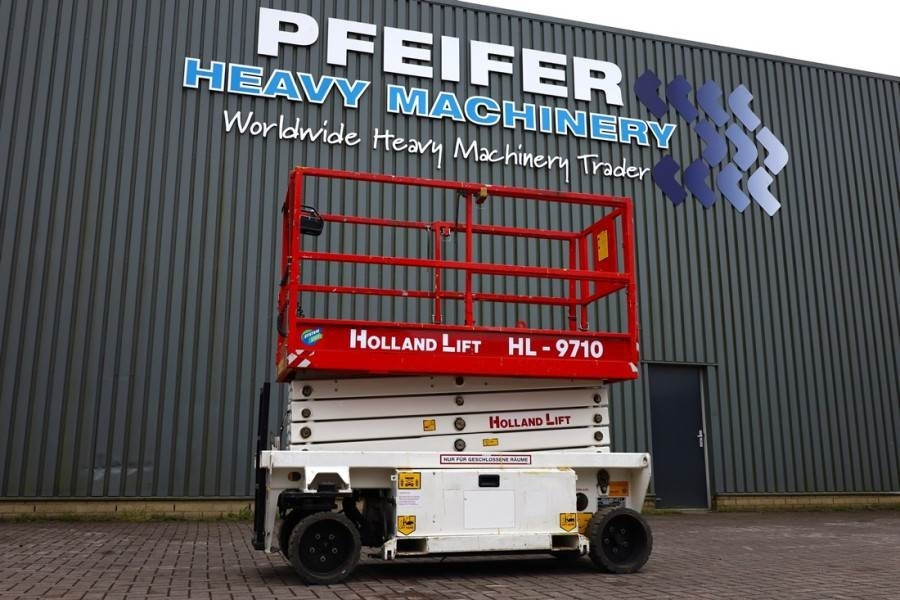 Holland Lift Ecostar HL-9710 Electric, 12m Working Height, 325k - Nůžková plošina: obrázek 1 Holland Lift Ecostar HL-9710 Electric, 12m Working Height, 325k - Nůžková plošina: obrázek 1