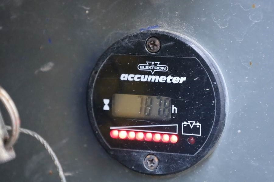Nůžková plošina Holland Lift Ecostar HL-9714 Electric, 12m Working Height, 325k: obrázek 12
