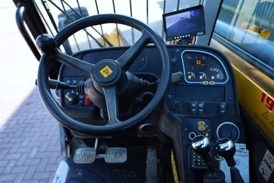 JCB 535-125 Diesel, 4x4x4 Drive, 12.5m Lifting Height, - Teleskopický manipulátor: obrázek 5 JCB 535-125 Diesel, 4x4x4 Drive, 12.5m Lifting Height, - Teleskopický manipulátor: obrázek 5