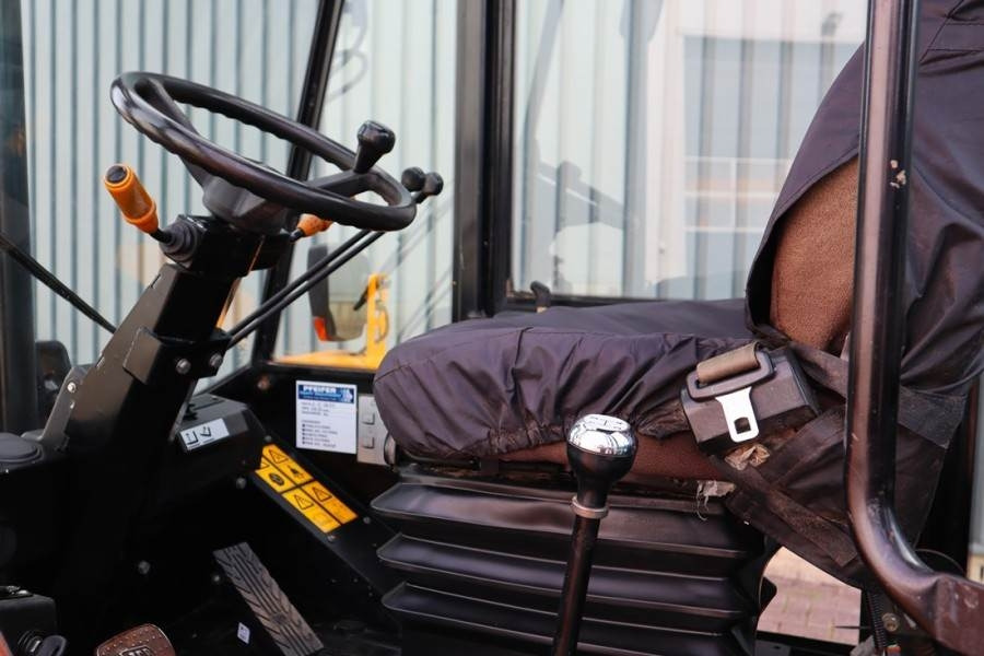 JCB 926 Diesel, 4x4 Drive, Triplex mast, 5500mm Liftin - Vysokozdvižný vozík terénní: obrázek 3 JCB 926 Diesel, 4x4 Drive, Triplex mast, 5500mm Liftin - Vysokozdvižný vozík terénní: obrázek 3