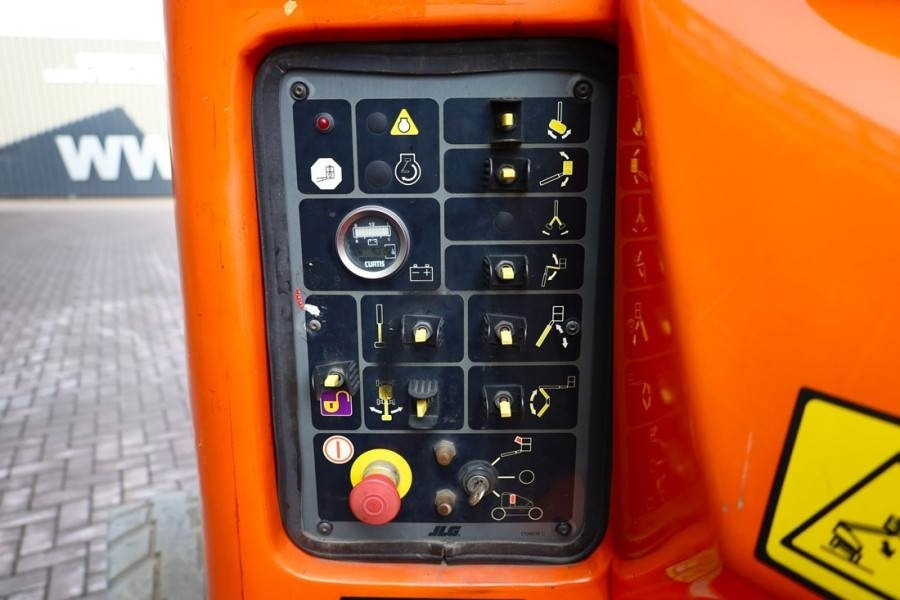 JLG E450AJ Electric, 16m Working Height, 7.2m Reach, 2 - Kloubová plošina: obrázek 5 JLG E450AJ Electric, 16m Working Height, 7.2m Reach, 2 - Kloubová plošina: obrázek 5