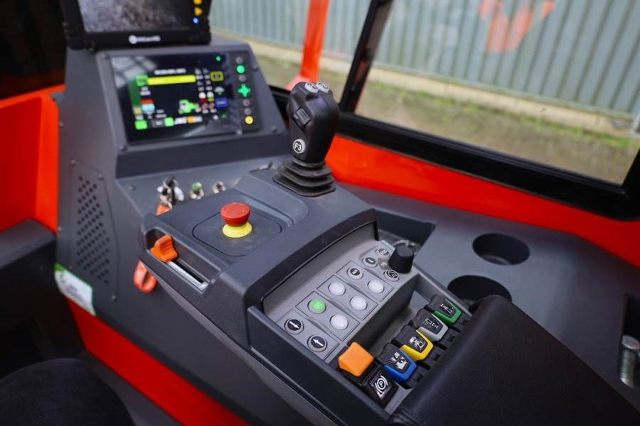 JMG MC250.09FL Valid inspection, *Guarantee! Fully Ele - Dieselový vysokozdvižný vozík: obrázek 5 JMG MC250.09FL Valid inspection, *Guarantee! Fully Ele - Dieselový vysokozdvižný vozík: obrázek 5
