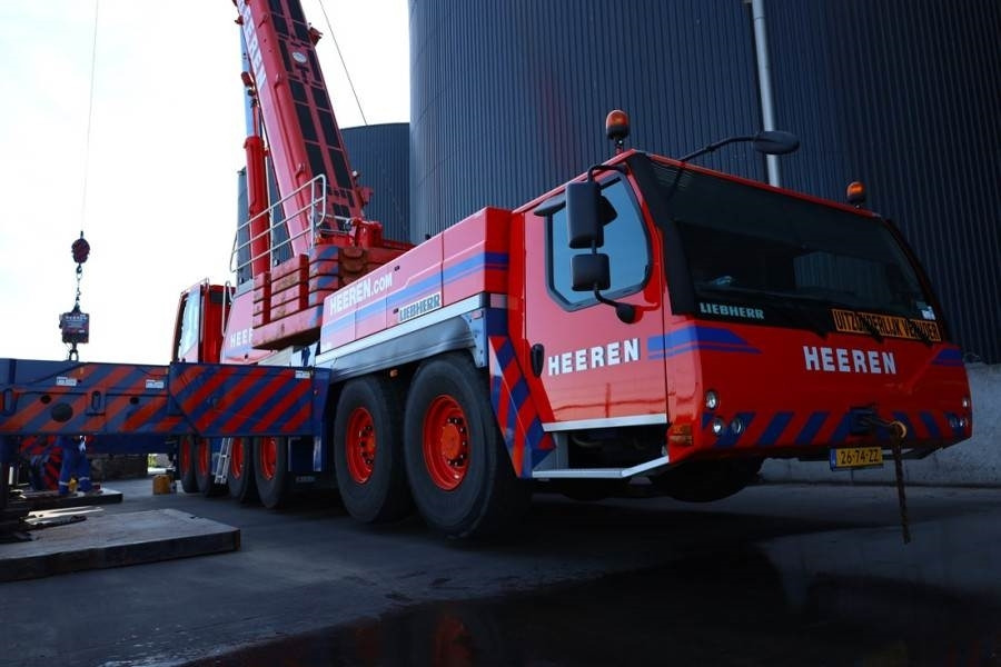 Liebherr LTM1300-6.2 Dutch Registration, 12x8, 300t Capacit - Univerzální autojeřáb: obrázek 1 Liebherr LTM1300-6.2 Dutch Registration, 12x8, 300t Capacit - Univerzální autojeřáb: obrázek 1
