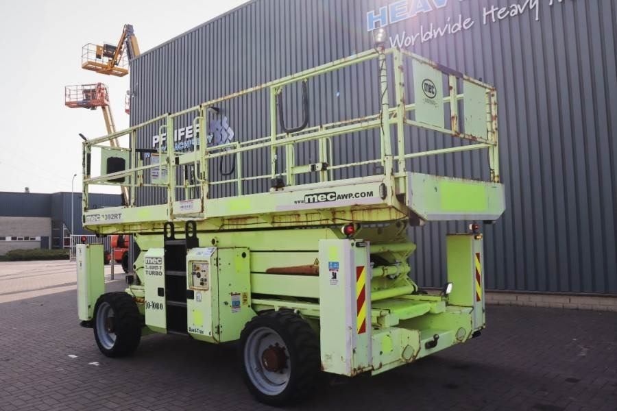 Nůžková plošina MEC 3392RT-T Diesel, 4x4 Drive, 12m Working Height, 12: obrázek 9