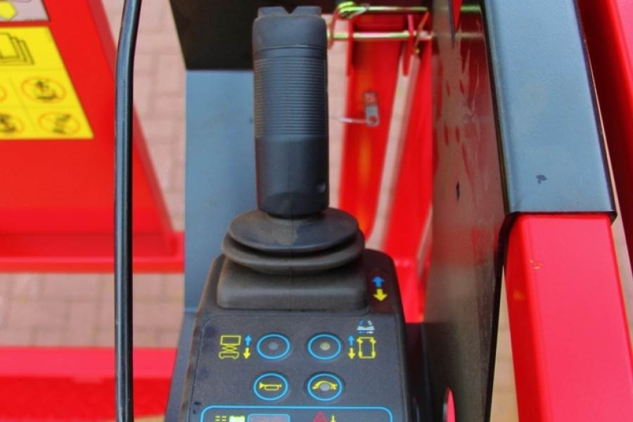 Magni ES1012E Electric, 10m Working Height, 450kg Capaci - Nůžková plošina: obrázek 5 Magni ES1012E Electric, 10m Working Height, 450kg Capaci - Nůžková plošina: obrázek 5