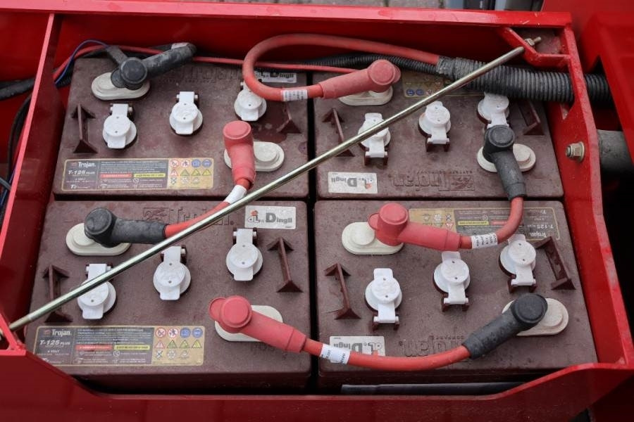 Magni ES1212E Valid inspection, *Guarantee! Electric, 12 - Nůžková plošina: obrázek 3 Magni ES1212E Valid inspection, *Guarantee! Electric, 12 - Nůžková plošina: obrázek 3