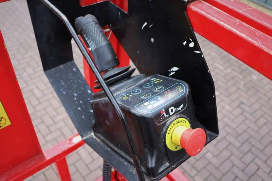 Magni ES1212E Valid inspection, *Guarantee! Electric, 12 - Nůžková plošina: obrázek 4 Magni ES1212E Valid inspection, *Guarantee! Electric, 12 - Nůžková plošina: obrázek 4