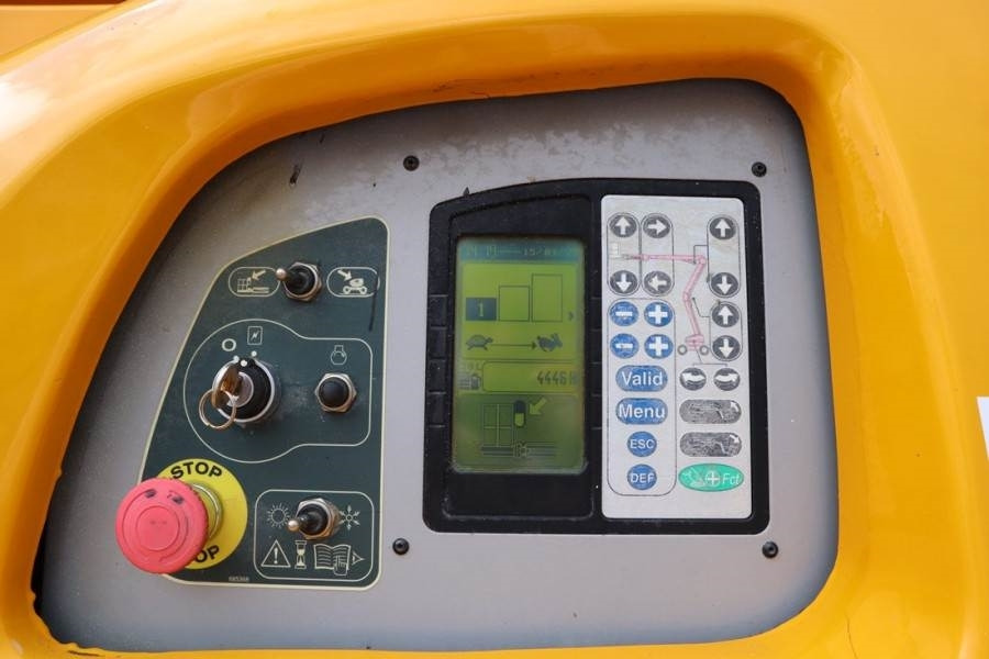 Manitou 160ATJ Diesel, 4x4x4 Drive, 16m Working Height, 8. - Kloubová plošina: obrázek 4 Manitou 160ATJ Diesel, 4x4x4 Drive, 16m Working Height, 8. - Kloubová plošina: obrázek 4