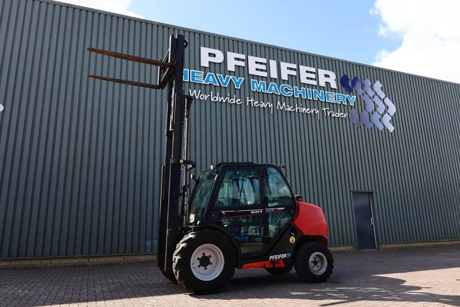 Manitou MC25-4 Valid Inspection, *Guarantee, Diesel, 4x4 D - Vysokozdvižný vozík terénní: obrázek 3 Manitou MC25-4 Valid Inspection, *Guarantee, Diesel, 4x4 D - Vysokozdvižný vozík terénní: obrázek 3