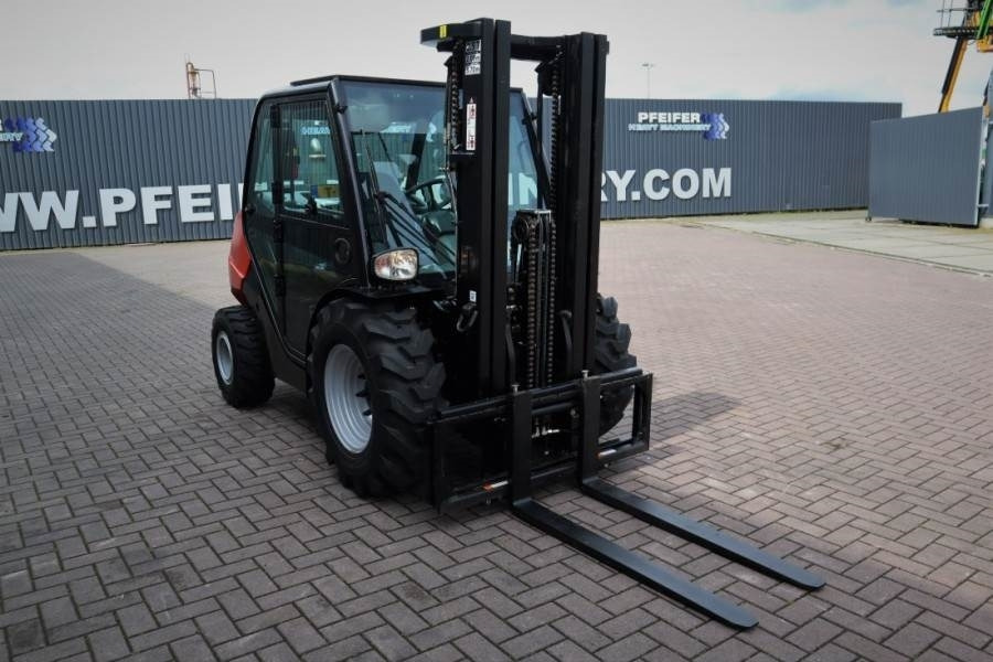 Manitou MC25-4 Valid Inspection, *Guarantee, Diesel, 4x4 D - Vysokozdvižný vozík terénní: obrázek 2 Manitou MC25-4 Valid Inspection, *Guarantee, Diesel, 4x4 D - Vysokozdvižný vozík terénní: obrázek 2