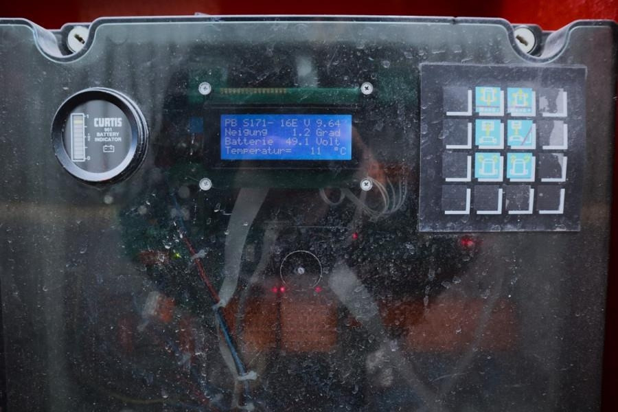 PB LIFT S171-16E Electric, 17.3m Working Height, 400k - Nůžková plošina: obrázek 5 PB LIFT S171-16E Electric, 17.3m Working Height, 400k - Nůžková plošina: obrázek 5