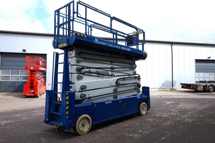 PB LIFT S225-12ES Electric, 22.5m Working Height, 450 - Nůžková plošina: obrázek 2 PB LIFT S225-12ES Electric, 22.5m Working Height, 450 - Nůžková plošina: obrázek 2