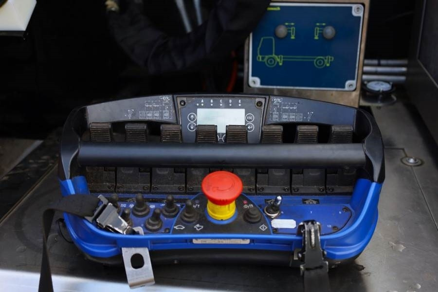 Univerzální autojeřáb Scania R540 B10x4 With CORMACH 150tm Crane Valid inspecti: obrázek 23 Univerzální autojeřáb Scania R540 B10x4 With CORMACH 150tm Crane Valid inspecti: obrázek 23