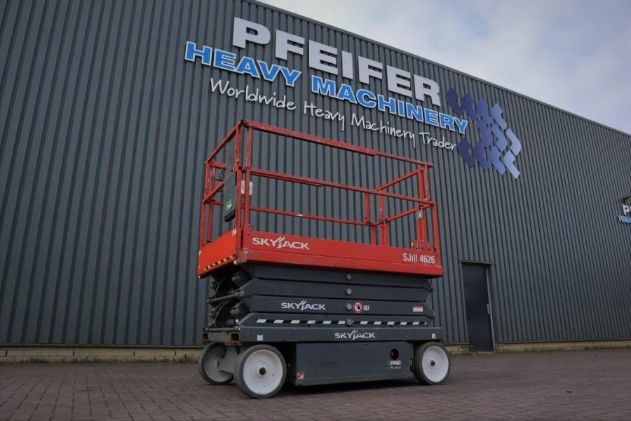 SkyJack SJ4626 ELECTRIC, 10M WORKING HEIGHT, 454KG CAPACIT - Nůžková plošina: obrázek 1 SkyJack SJ4626 ELECTRIC, 10M WORKING HEIGHT, 454KG CAPACIT - Nůžková plošina: obrázek 1