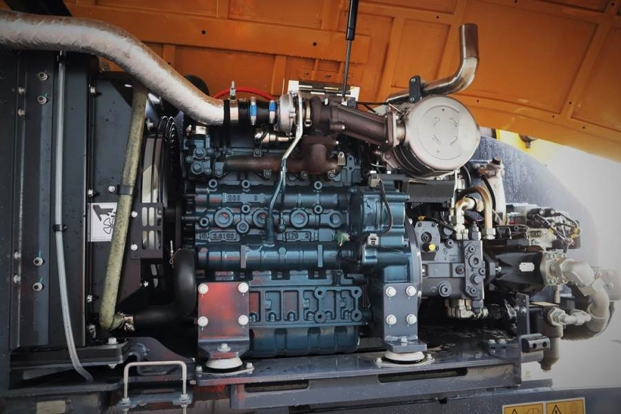 Teleskopická plošina XCMG XGS28E Valid inspection, *Guarantee! Diesel, 4x4 D: obrázek 8