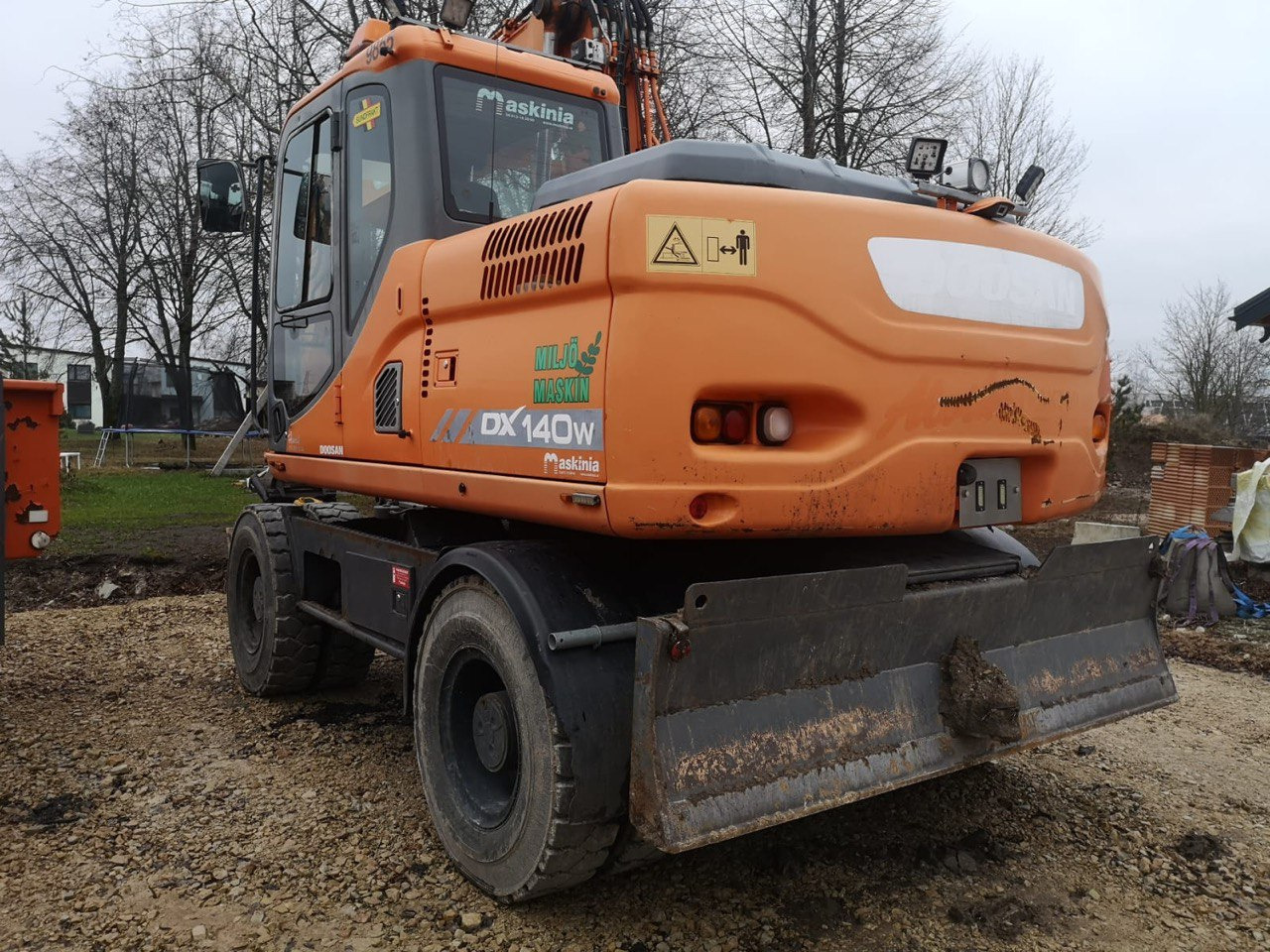 Doosan DX 140 - Kolesové rýpadlo: obrázek 2 Doosan DX 140 - Kolesové rýpadlo: obrázek 2