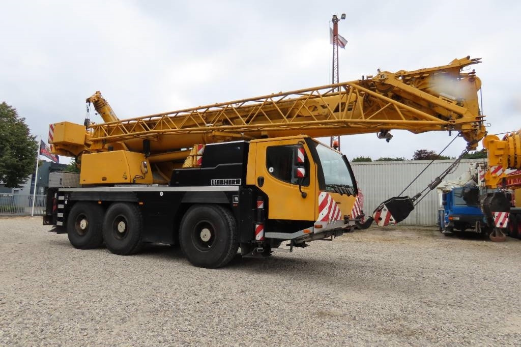 Liebherr LTM 1050-3.1 - Univerzální autojeřáb: obrázek 2 Liebherr LTM 1050-3.1 - Univerzální autojeřáb: obrázek 2
