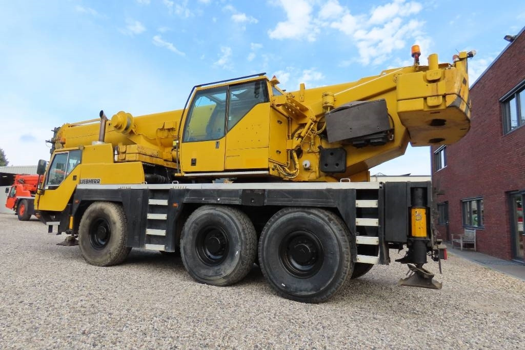 Liebherr LTM 1055-1  - Univerzální autojeřáb: obrázek 4 Liebherr LTM 1055-1  - Univerzální autojeřáb: obrázek 4