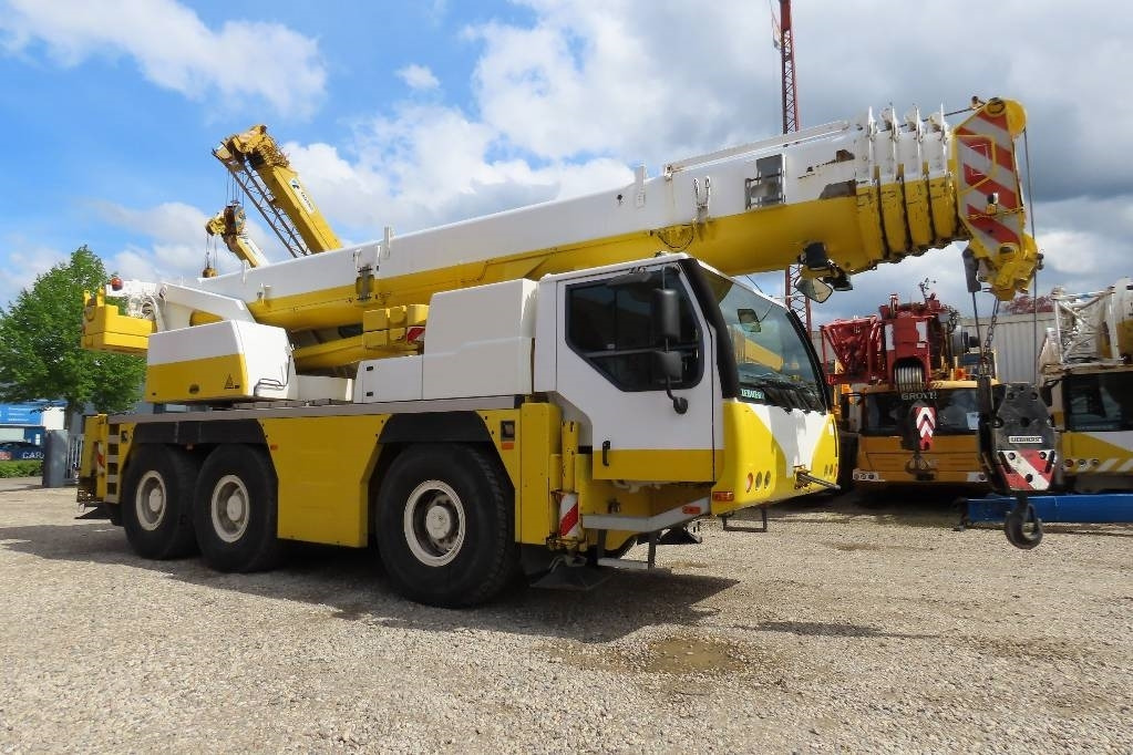 Liebherr LTM 1055-3.2 - Univerzální autojeřáb: obrázek 2 Liebherr LTM 1055-3.2 - Univerzální autojeřáb: obrázek 2