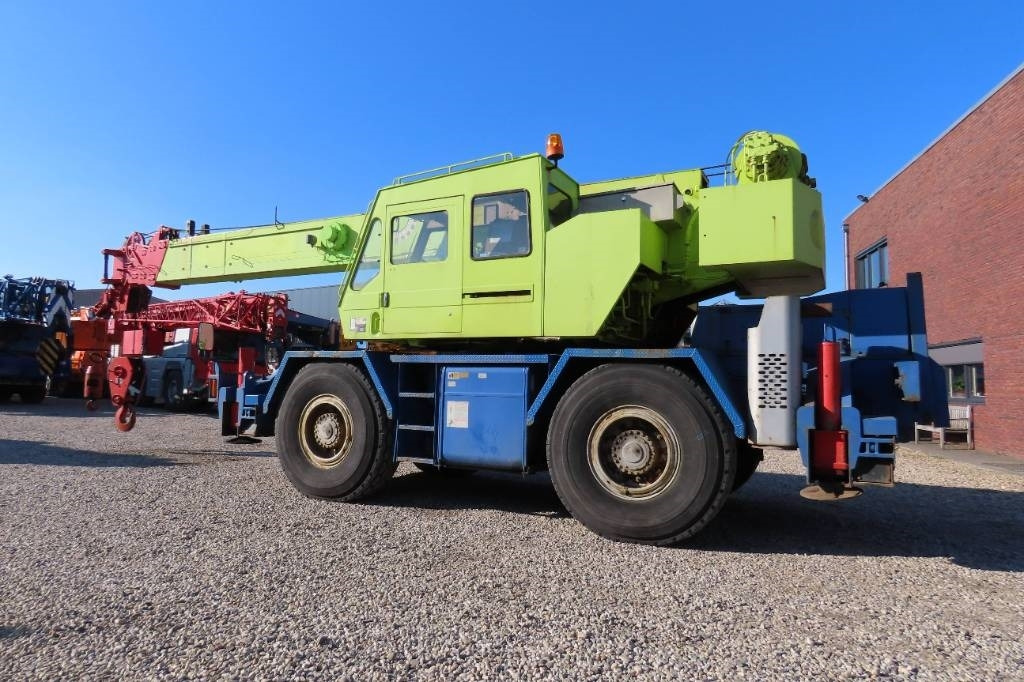 Tadano TR 250 E - Autojeřáb: obrázek 3 Tadano TR 250 E - Autojeřáb: obrázek 3