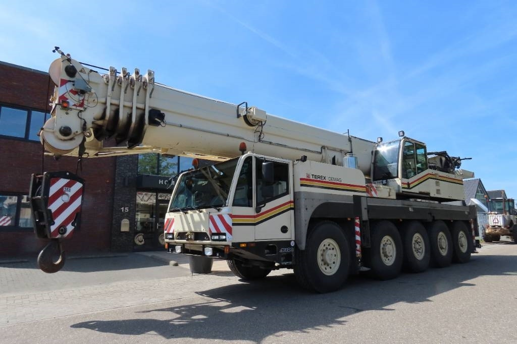 Terex Demag AC 100 - Univerzální autojeřáb: obrázek 1 Terex Demag AC 100 - Univerzální autojeřáb: obrázek 1