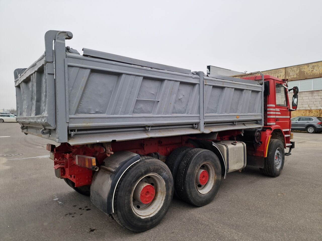 Scania 113 - Sklápěč: obrázek 4 Scania 113 - Sklápěč: obrázek 4