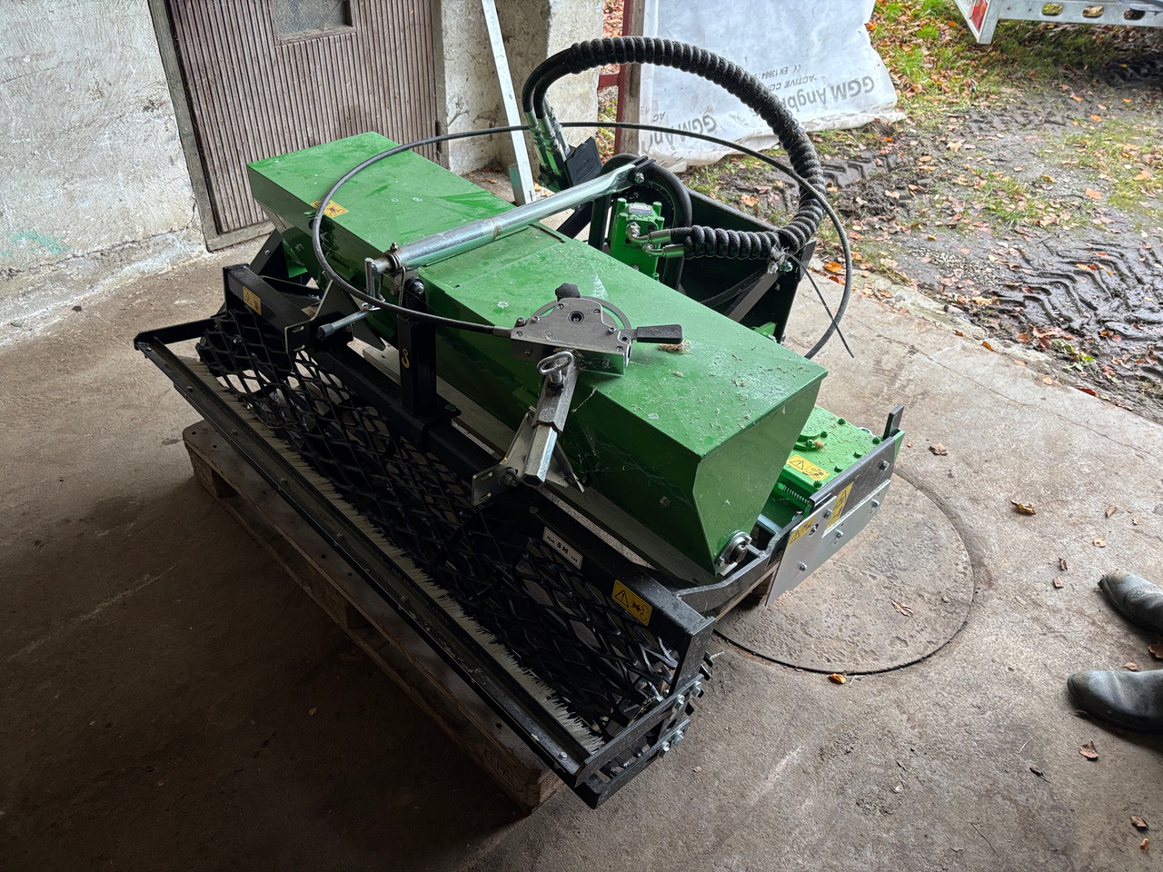 Avant MTZ135H+SM135H - Stavební zařízení: obrázek 1 Avant MTZ135H+SM135H - Stavební zařízení: obrázek 1