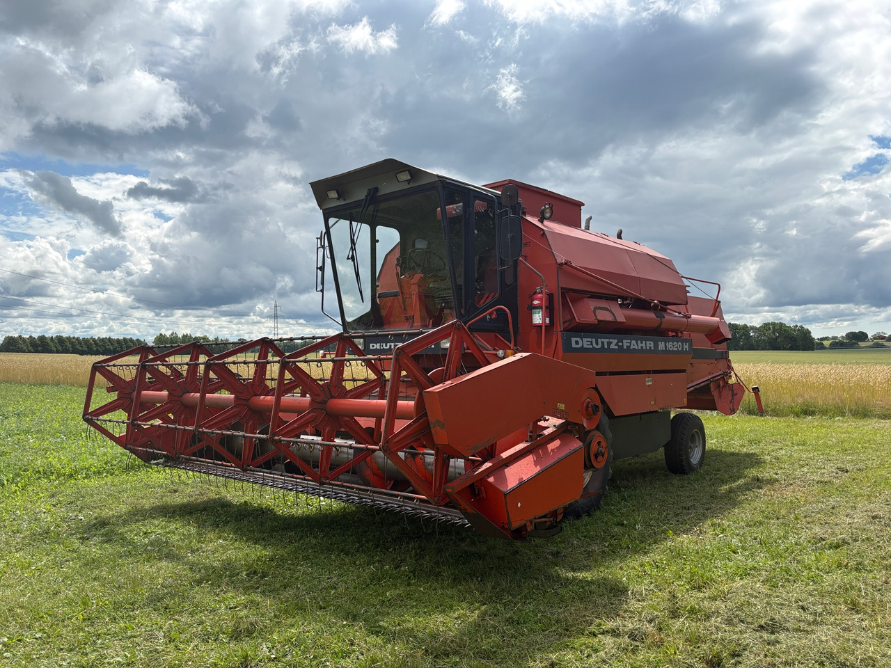 Deutz - Fahr M1620H - Sklízecí mlátička: obrázek 1 Deutz - Fahr M1620H - Sklízecí mlátička: obrázek 1