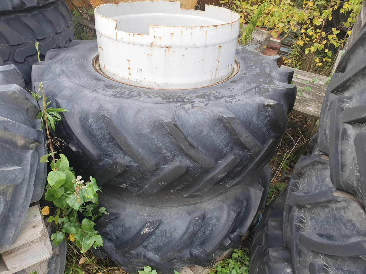 Goodyear 16.9R28 - Pneumatiky pro Zemědělská technika: obrázek 1 Goodyear 16.9R28 - Pneumatiky pro Zemědělská technika: obrázek 1