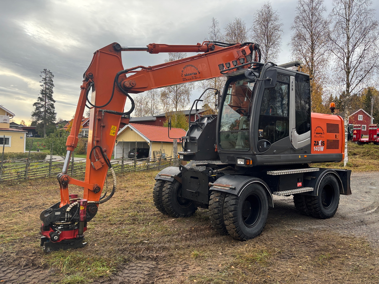 Hitachi ZX 140W-3 - Rýpadlo: obrázek 1 Hitachi ZX 140W-3 - Rýpadlo: obrázek 1