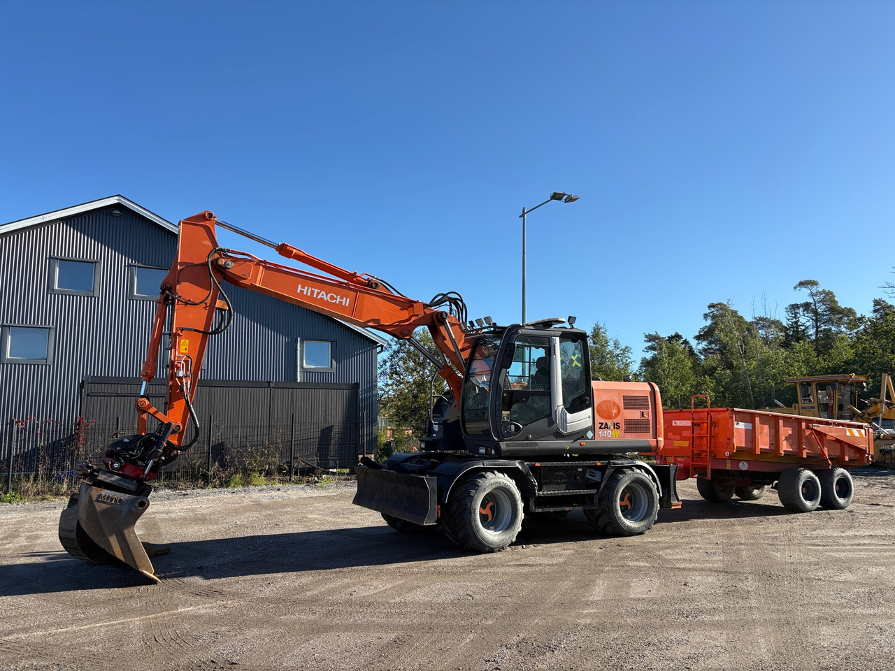 Hitachi ZX140W-3 - Rýpadlo: obrázek 1 Hitachi ZX140W-3 - Rýpadlo: obrázek 1