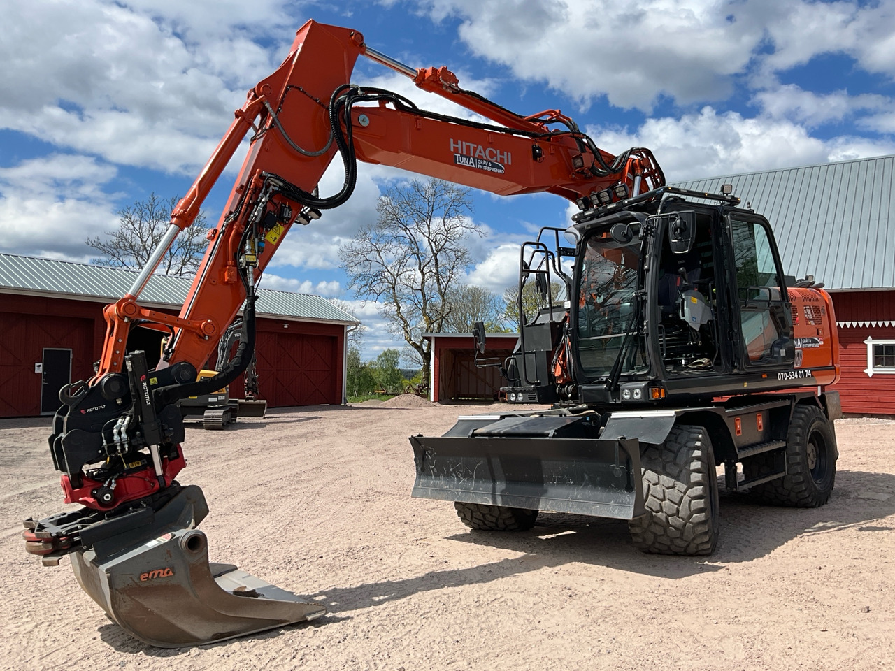 Hitachi ZX180W-7 - Rýpadlo: obrázek 1 Hitachi ZX180W-7 - Rýpadlo: obrázek 1