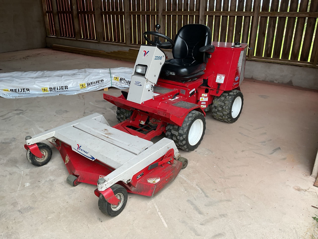 Ventrac 3200 - Komunální/ Speciální technika: obrázek 1 Ventrac 3200 - Komunální/ Speciální technika: obrázek 1