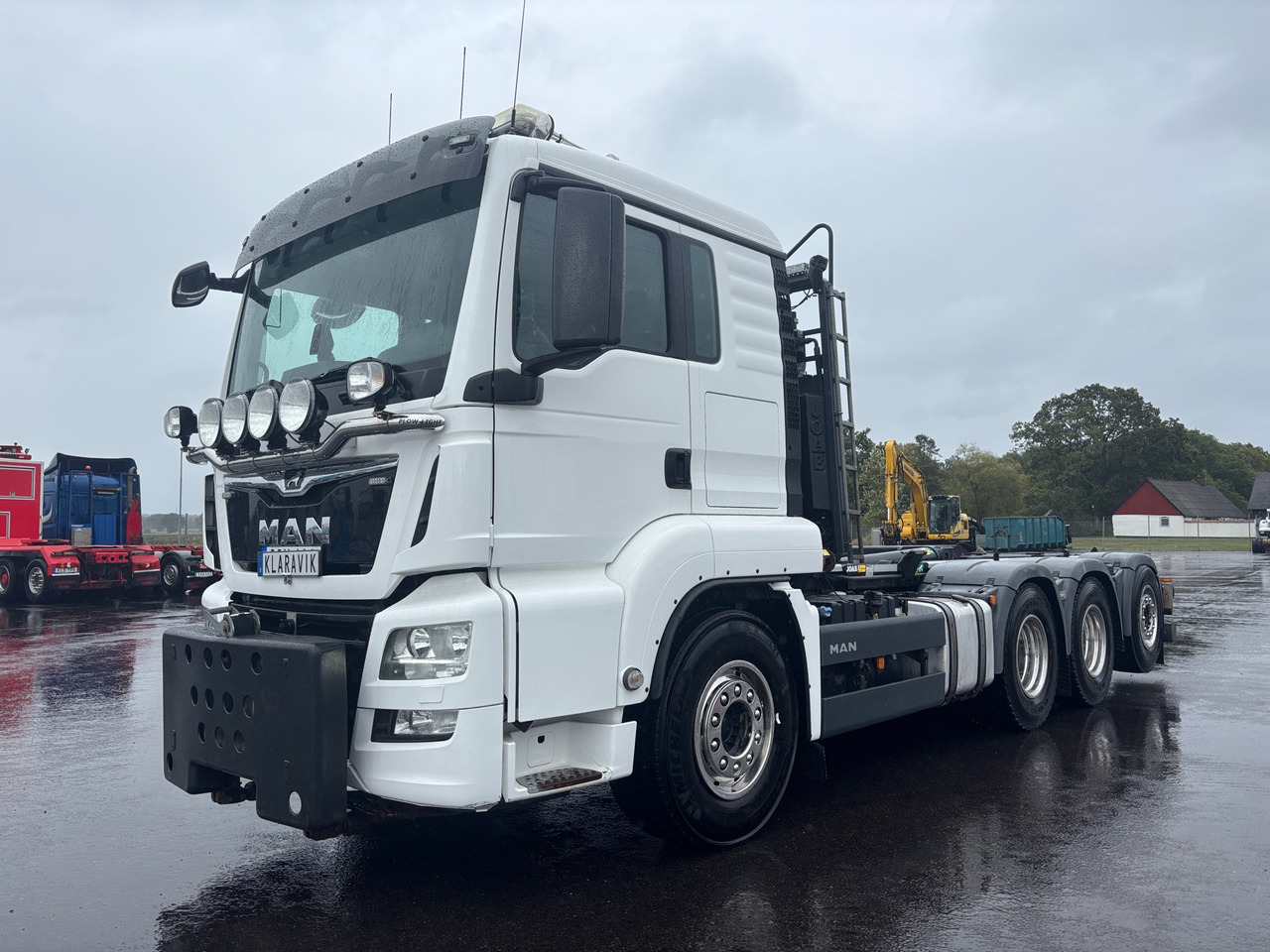 MAN TGS 35.500 8x4 - Hákový nosič kontejnerů: obrázek 1 MAN TGS 35.500 8x4 - Hákový nosič kontejnerů: obrázek 1