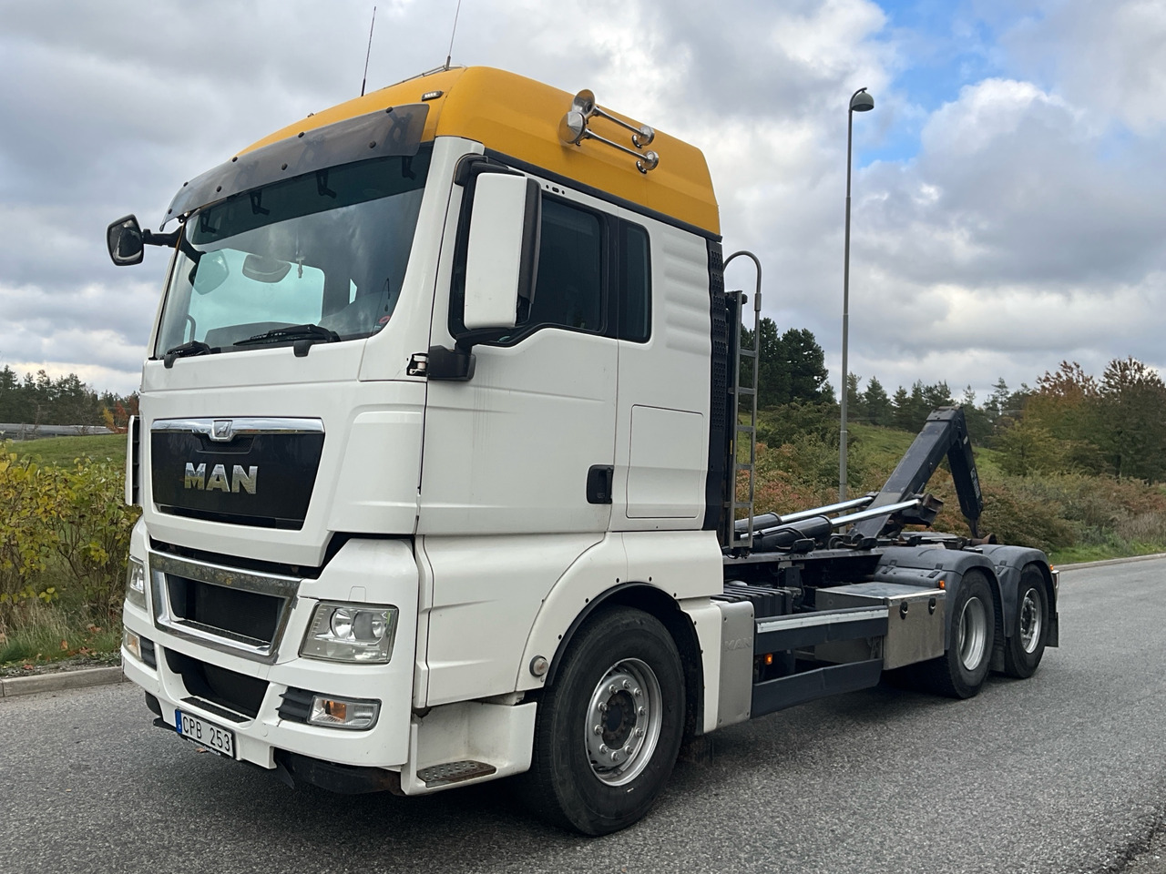MAN TGX 26.480 - Hákový nosič kontejnerů: obrázek 1 MAN TGX 26.480 - Hákový nosič kontejnerů: obrázek 1