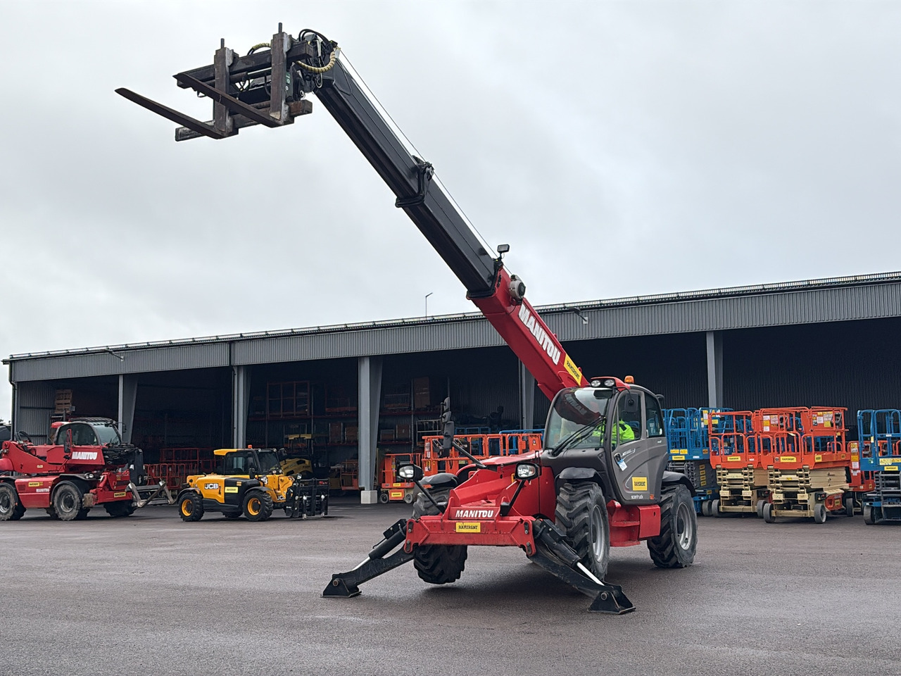 Manitou MT1440 Comfort - Teleskopický manipulátor: obrázek 1 Manitou MT1440 Comfort - Teleskopický manipulátor: obrázek 1